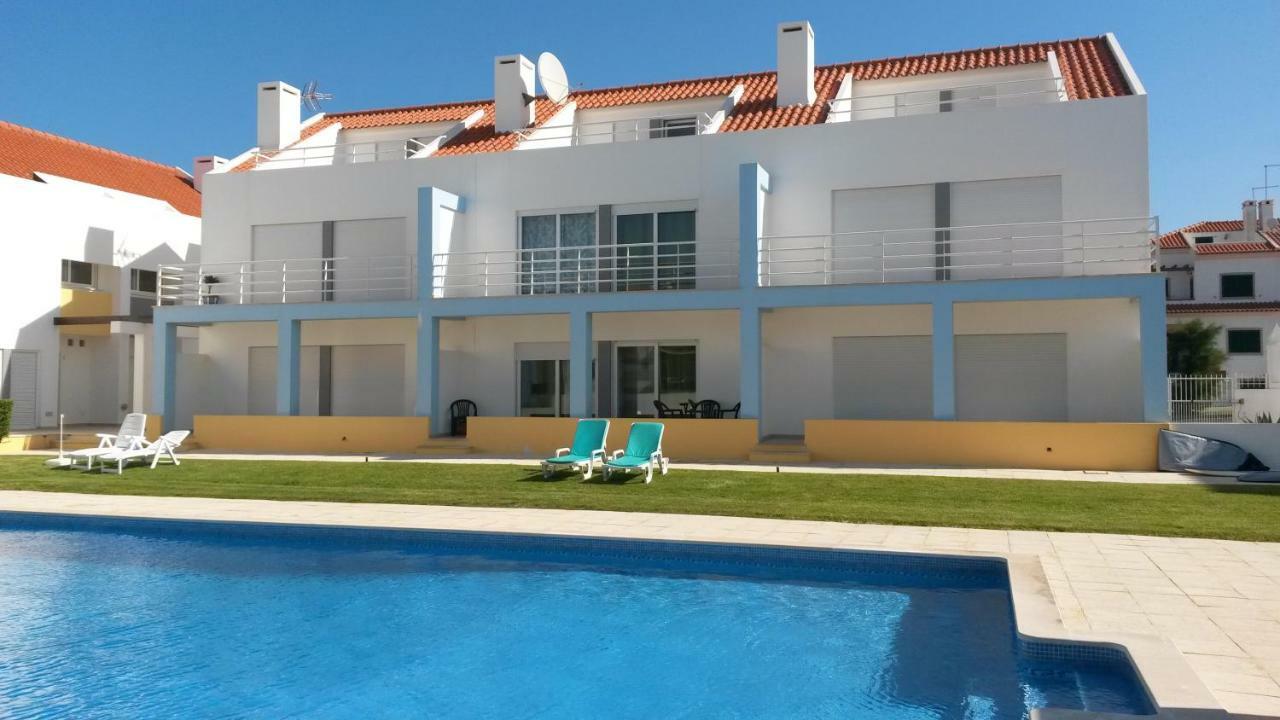Townhous Praia Da Areia Branca Praia da Lourinhã Buitenkant foto